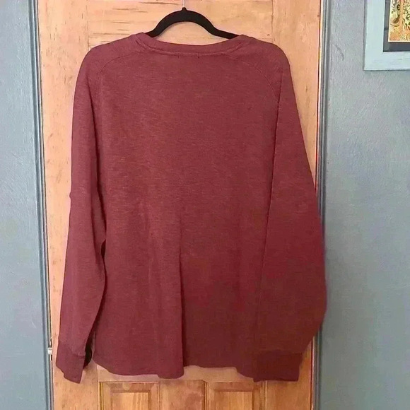 Red Banana Republic Sweater - Picture 6 of 7